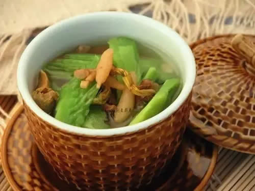 【靚湯】楓斗苦瓜鮮蚌湯