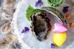 清酒冰鎮(zhèn)新西蘭黑金鮑魚