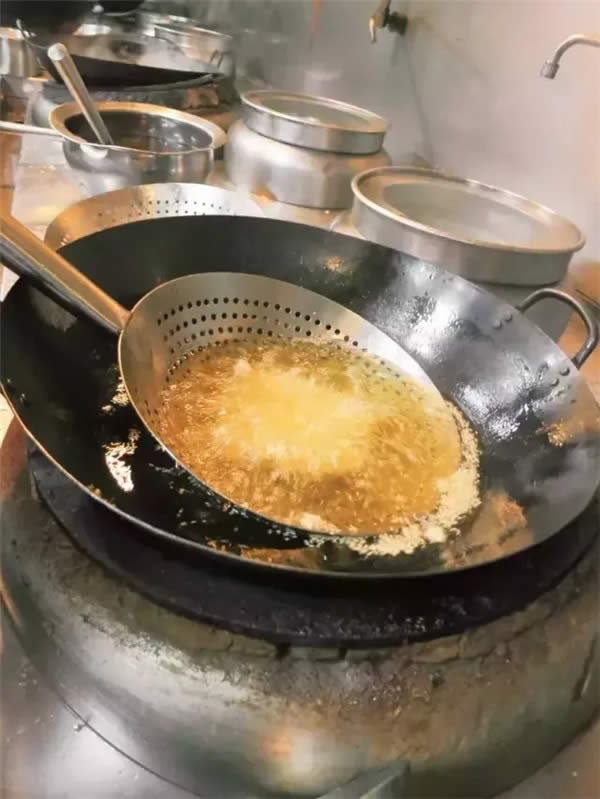 【熱賣(mài)菜】芝麻香酥羊肉