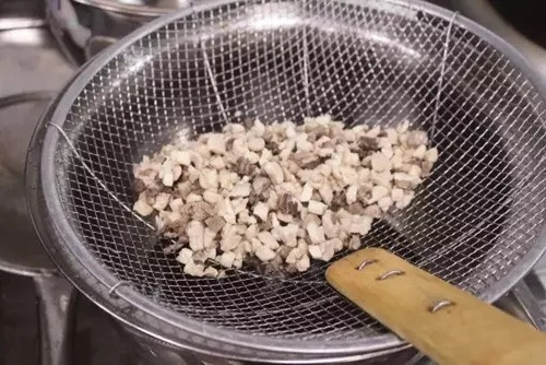 【招牌菜】特色炒鴿子