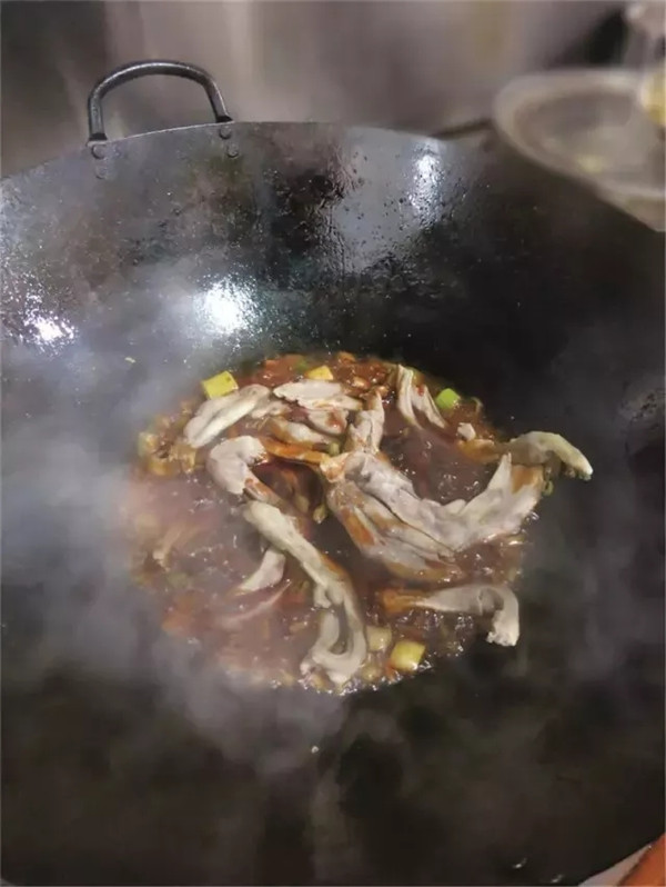 【江湖菜】糯香鴨掌
