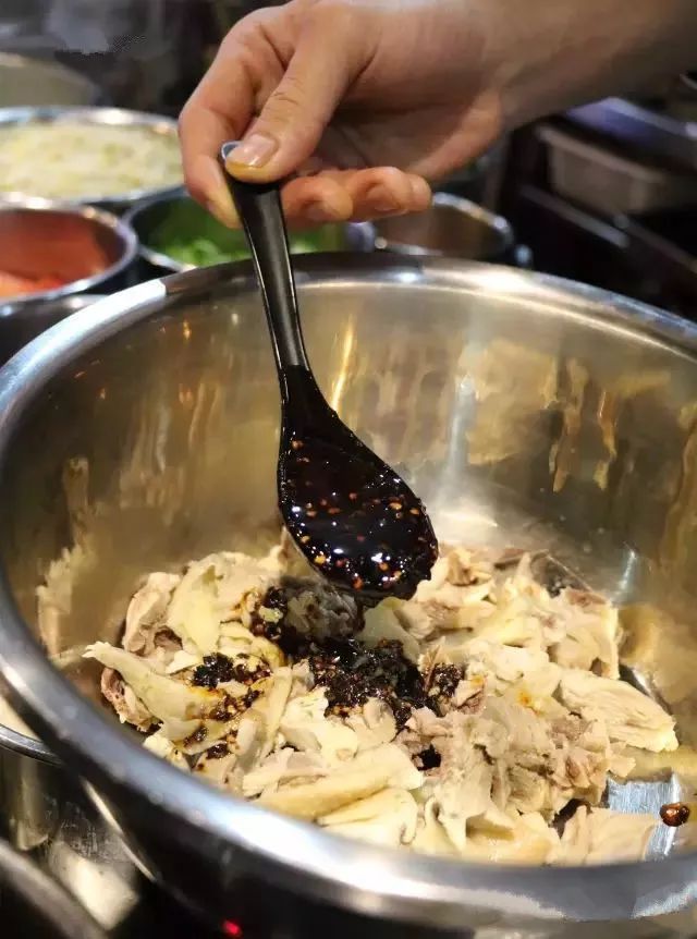 【特色面食】文山麻辣雞米線