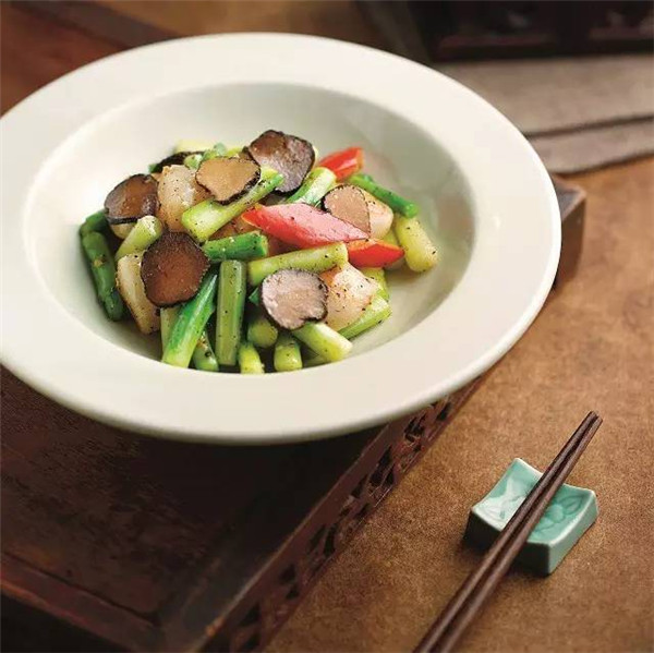 【粵菜】蘭度黑菌炒帶子.jpg