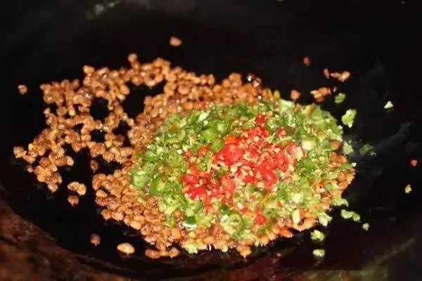 【鄉(xiāng)土菜】豆豉炒油渣