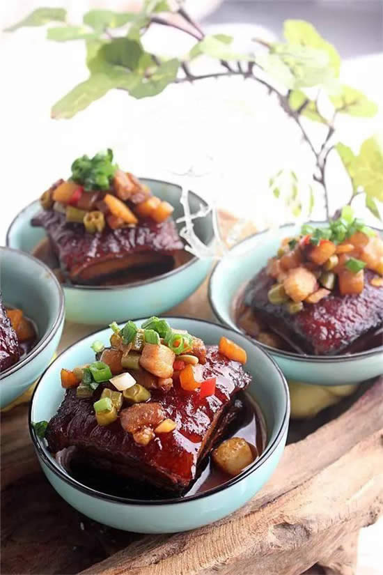 【融合菜】什錦泡菜汁生燜紅燒肉