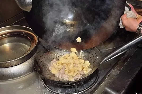 【鄉(xiāng)土菜】面塊煮雞腎