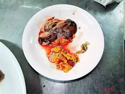 【熱賣(mài)菜】石鍋生焗甲魚(yú)
