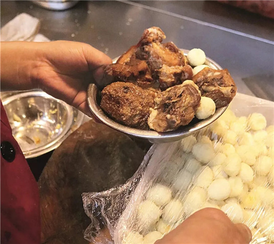 老師傅透露兩道“滿漢席”菜品做法，速度圍觀！