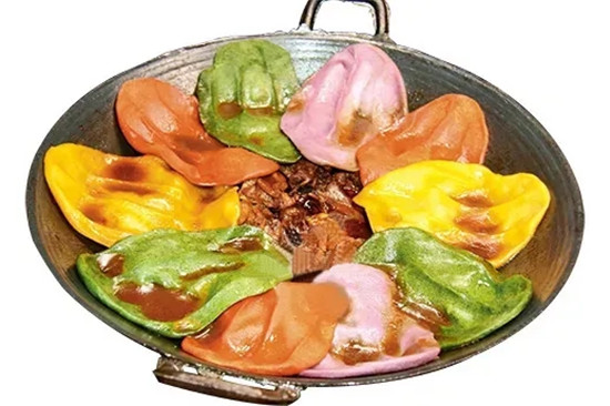 【招牌菜】彭祖五彩地鍋雞
