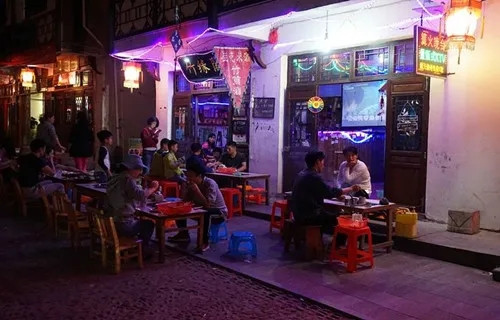 最強官方發布！餐廳、超市等場所，可有條件摘下口罩！