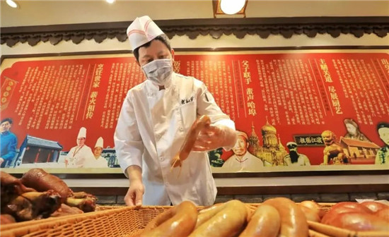 面對疫情，鍋包肉傳人鄭樹國是如何積極自救的？