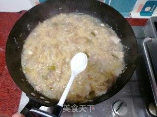 酸菜豬肉燉粉條的做法步驟：11
