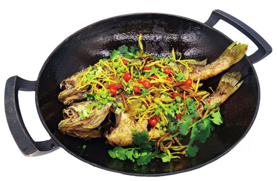 【招牌菜】鐵鍋醋烹鱗香黃花魚