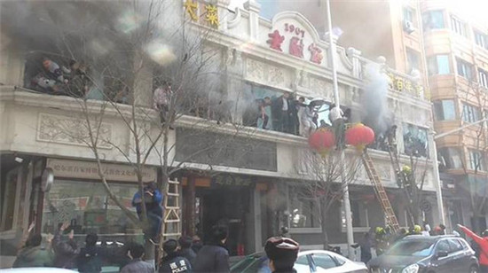 上海一飯店起火！又是廚師被拘留！