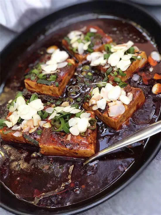 正宗陳麻婆豆腐，豆腐滑嫩，入口麻、辣、鮮、香、燙！