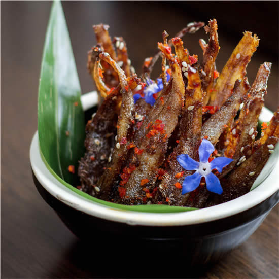 六月吃什么？楊梅最應季！酸甜可口，用來泡酒、做菜都適宜！