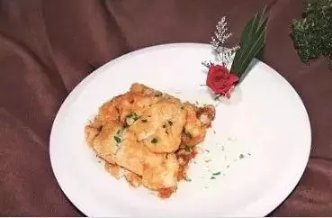 【酒樓菜】香椿汁龍利魚