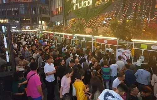 “路邊攤”再現街頭！“煙火氣”回歸城市！多地政府正在為“地攤經濟”松綁了！
