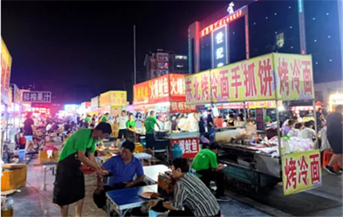 “路邊攤”再現街頭！“煙火氣”回歸城市！多地政府正在為“地攤經濟”松綁了！
