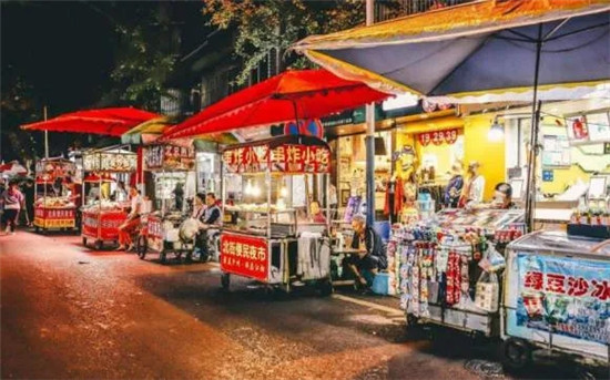 一線城市突然對地?cái)傉f“不”，這對于失業(yè)廚師來說，意味著什么？