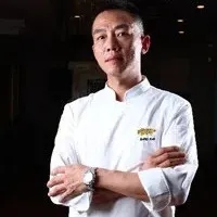 【創(chuàng)新菜】魚香龍蝦配堿水面條