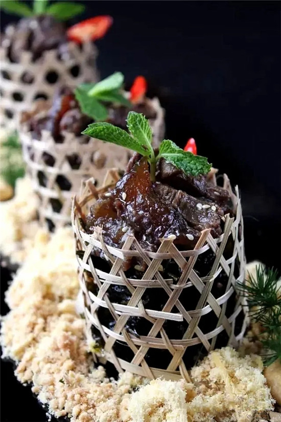 【酒樓菜】果仁茶香牛肉