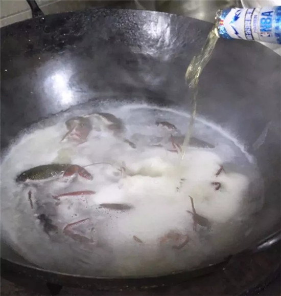 【熱賣菜】蒜香小龍蝦