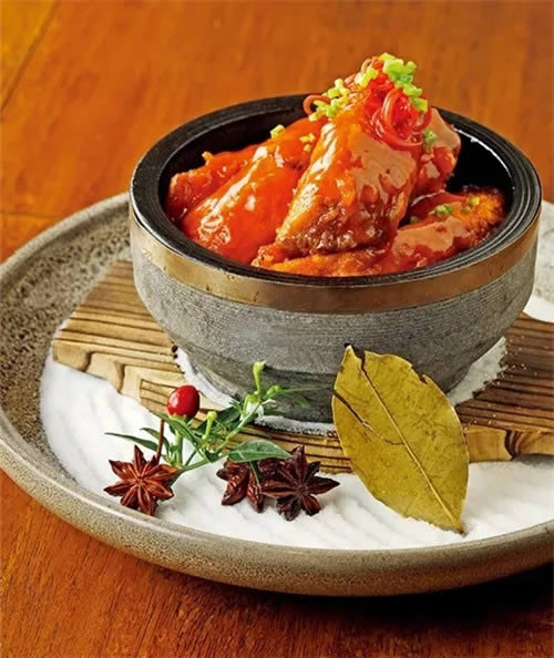 【新派粵菜】奶香紅燜左口魚