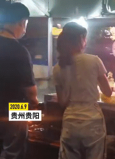為了給未婚妻安穩的生活，24歲失業廚師鼓起勇氣去擺攤……
