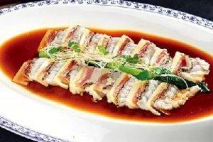 麒麟蒸龍躉魚片