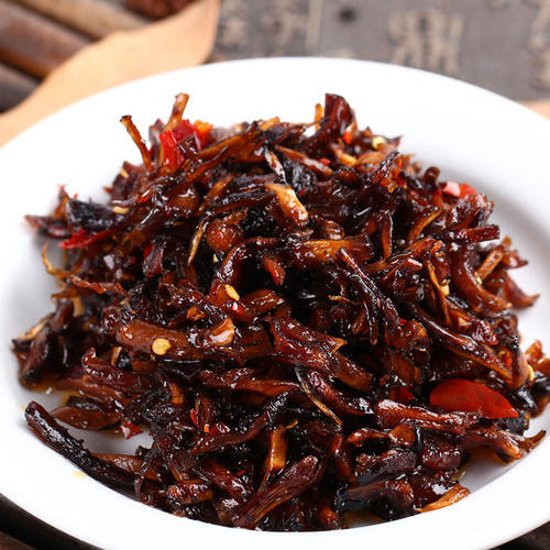 如何正確保存云南鮮菌的美味？當(dāng)?shù)厝藗鹘y(tǒng)做法是這樣的，濃香四溢