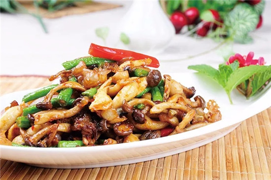 【創新菜】豆角醬煸茶樹菇