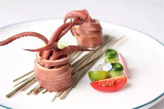 【創(chuàng)意涼菜】鮮椒魷魚筒