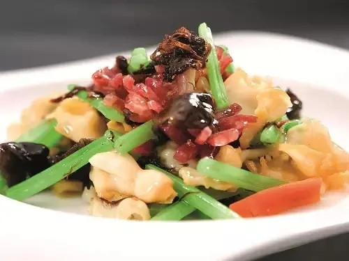 【酒樓菜】雞油菌臘味炒螺片