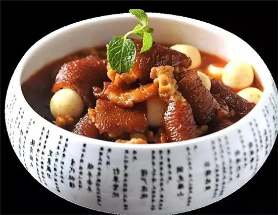【家常菜】豬肉皮煲酥肉