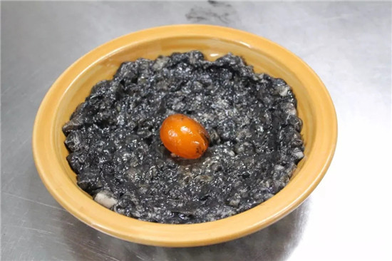 【家常菜】高郵咸蛋蒸墨魚汁肉餅
