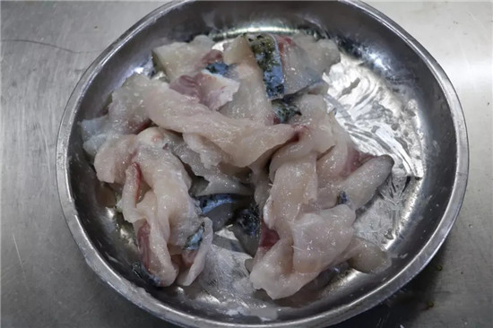 【家常菜】石烹嫰香草魚