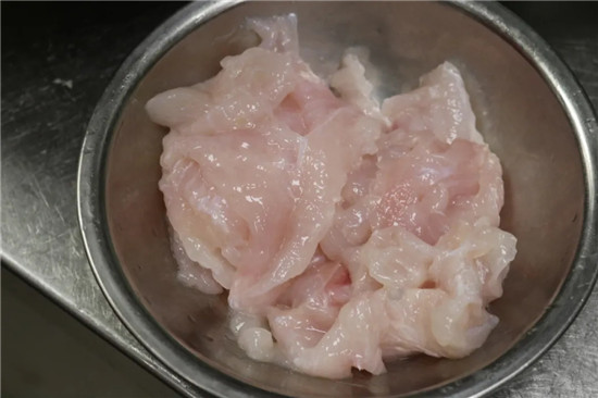 【招牌菜】泉水老壇酸菜魚