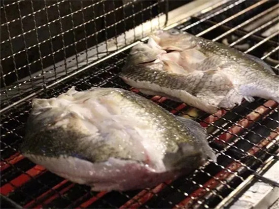 【江湖菜】三椒拌烤魚