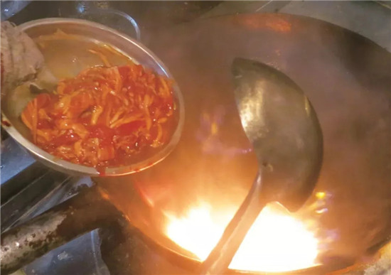 【家常菜】10秒火爆元寶肉