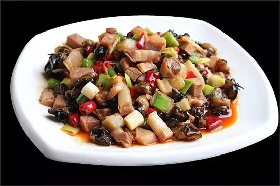 【家常菜】螺螄炒臘肉