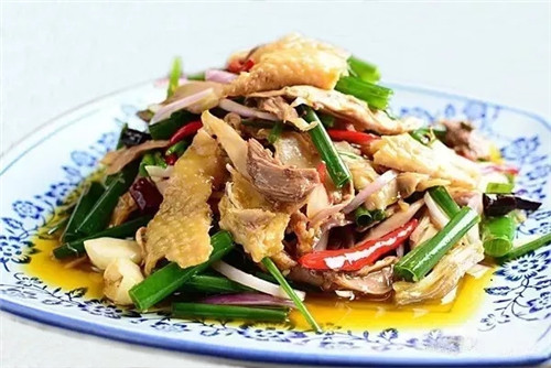 雞肉價格接連暴跌！吃雞雖香，但雞屁股、雞雜到底能不能放心吃？