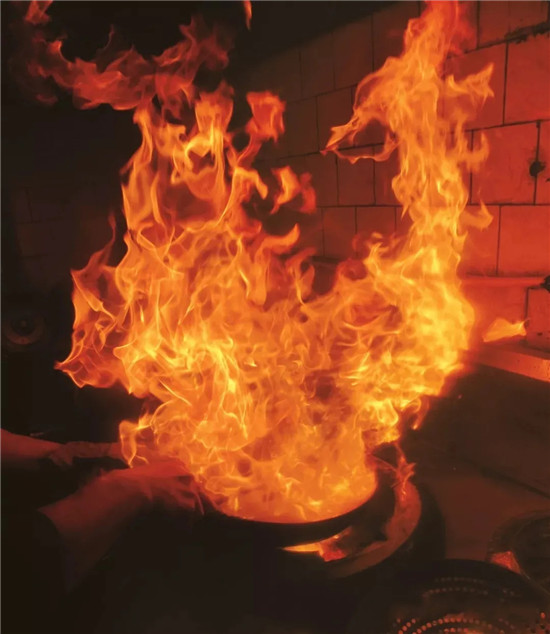 【家常菜】10秒火爆元寶肉