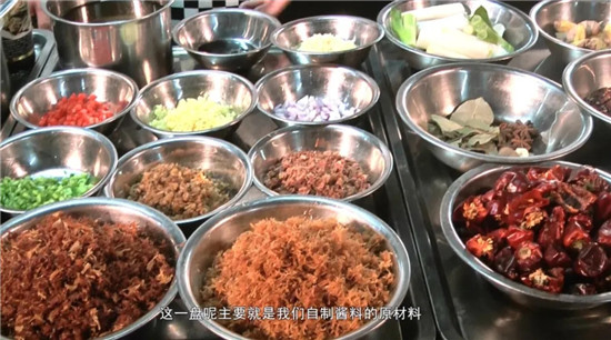大蓉和是怎么把一道“醬爆蓮白”，做成招牌菜的？
