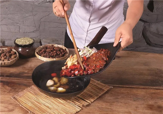 【江湖菜】滾石牛肝