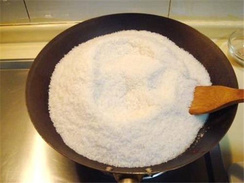 鹽焗用粗鹽還是細鹽？加熱多久？一文詳解此種技法
