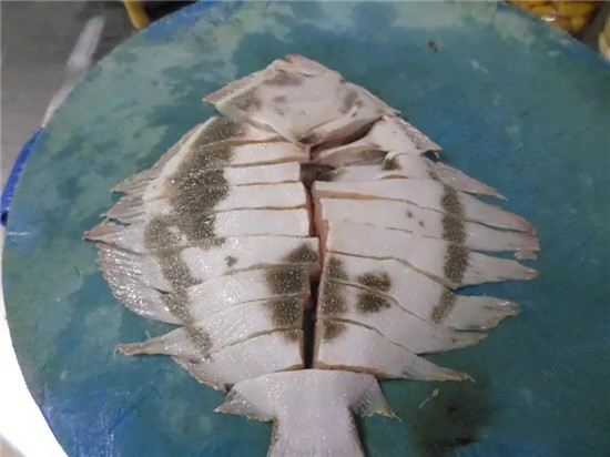 【粵菜】砂鍋生焗多寶魚