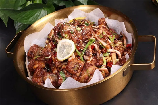 【創(chuàng)新菜】魷魚排骨鍋