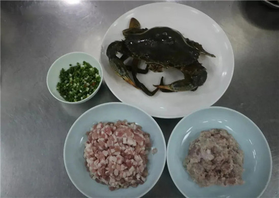 【酒樓菜】糟骨頭蒸膏蟹