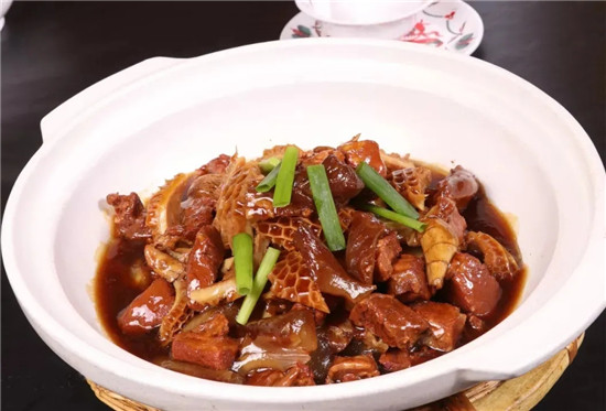 【酒樓菜】砂鍋食神牛肉